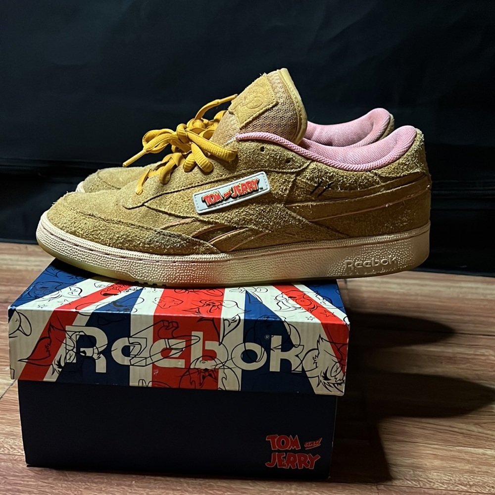 REEBOK CLUB C REVENGE MU UNISEX 'TOM & JERRY'